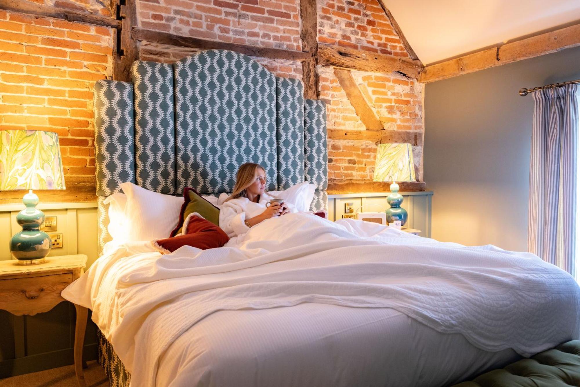 The Coat And Bear - A Heartwood Inn Newbury  Zewnętrze zdjęcie